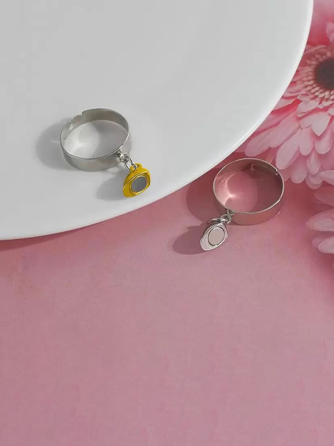 

Fashion Frill Set Of 2 Silver-Plated Yellow Magnetic Heart Design Couple Finger Rings
