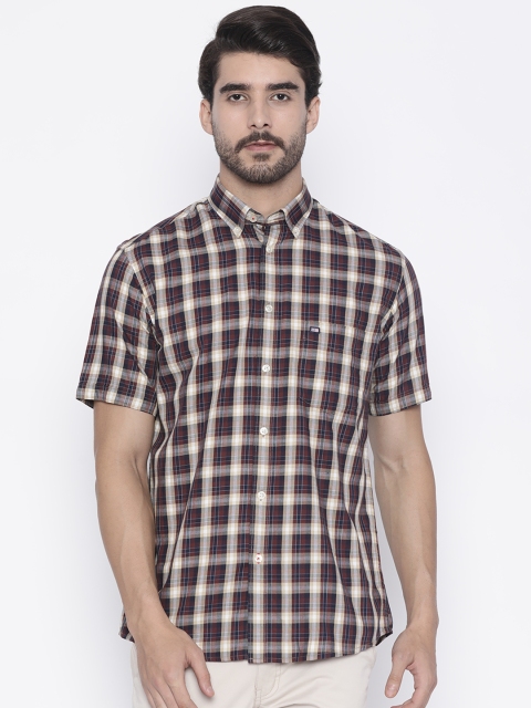 

Arrow Sport Men Brown & Beige Regular Fit Checked Casual Shirt