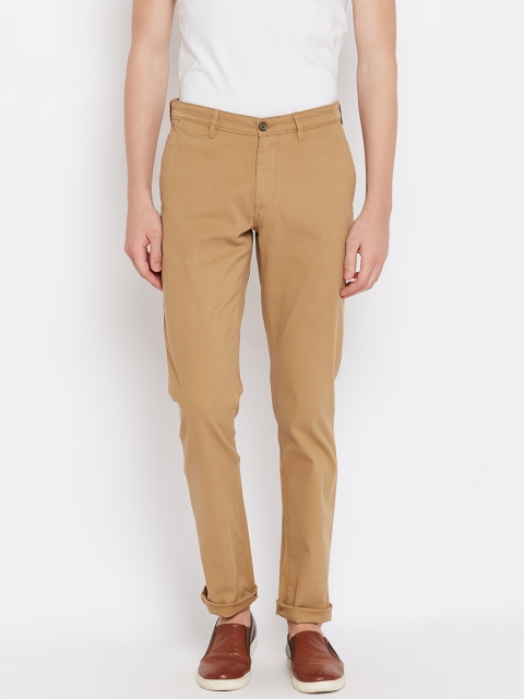 

Arrow Sport Men Khaki Chrysler Fit Solid Chinos