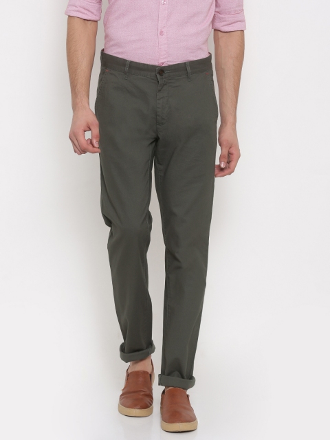 

Arrow Sport Men Grey Chrysler Tapered Fit Solid Chinos