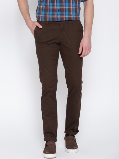 

Arrow Sport Men Brown Chrysler Regular Fit Solid Chinos
