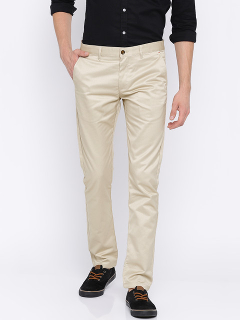 

Arrow Sport Men Beige Slim Fit Solid Trousers