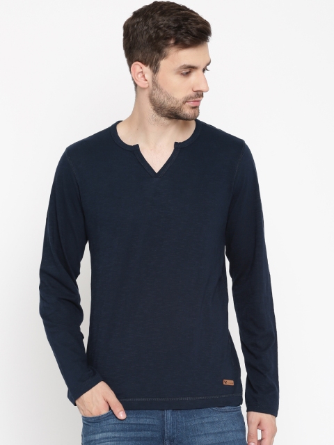 

Arrow Blue Jean Co. Men Navy Blue Solid Round Neck T-Shirt