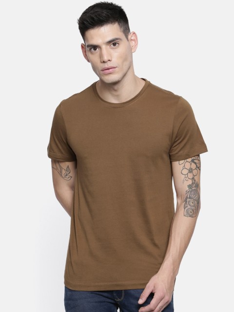 

Arrow Blue Jean Co. Men Brown Pure Cotton Solid Round Neck T-shirt