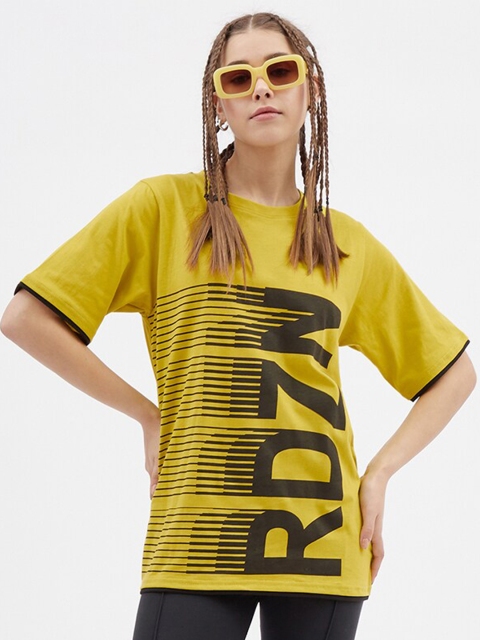 

Rodzen Women Yellow & Black Typography Printed Pure Cotton Loose T-shirt