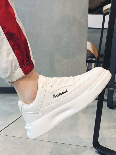 

ASTEROID Men White PU Sneakers