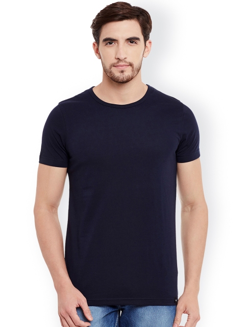 

The Vanca Men Navy Solid Round Neck T-shirt, Navy blue