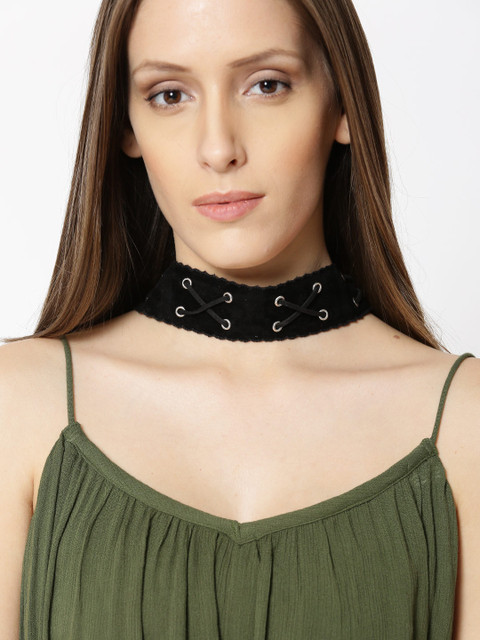 

Steve Madden Black Choker Necklace