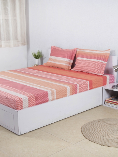 

House This Red Cotton 210 TC Fine Double Bedsheet with 2 Pillow Covers