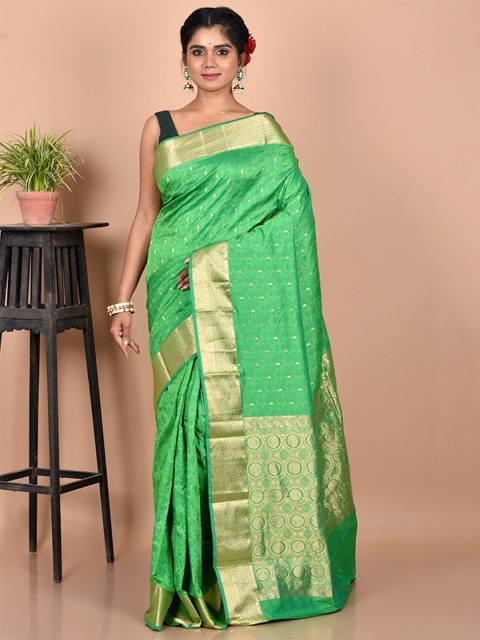 

AllSilks Green & Gold-Toned Woven Design Zari Silk Blend Kanjeevaram Saree