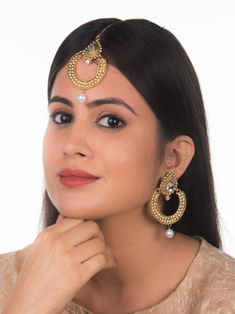 

Fida Gold-Plated Stone-Studded Jewellery Set