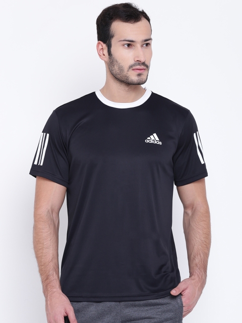 

ADIDAS Men Black Club Solid Round Neck T-shirt