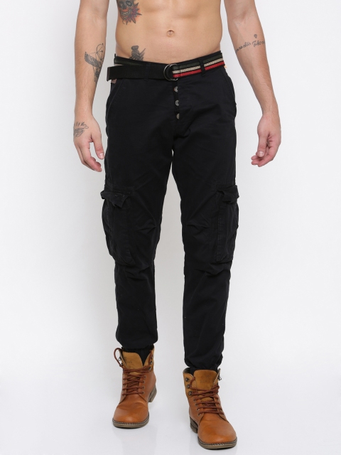 

Sports52 wear Men Black Carrot Slim Fit Solid Cargos
