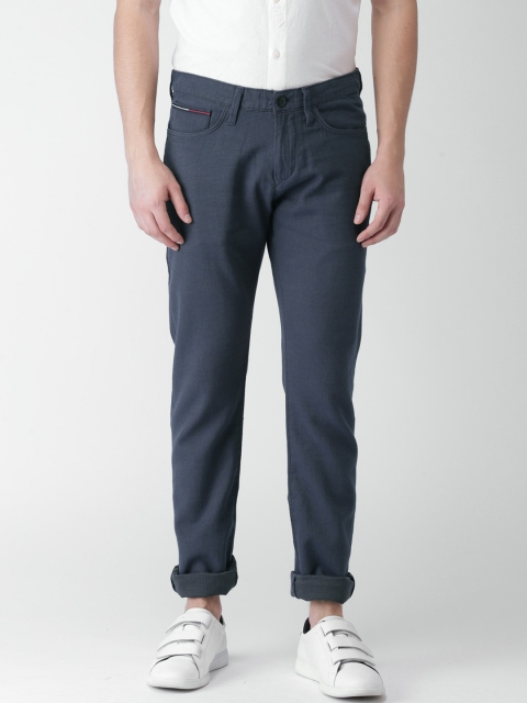 

Tommy Hilfiger Men Navy Slim Fit Solid Chinos, Navy blue
