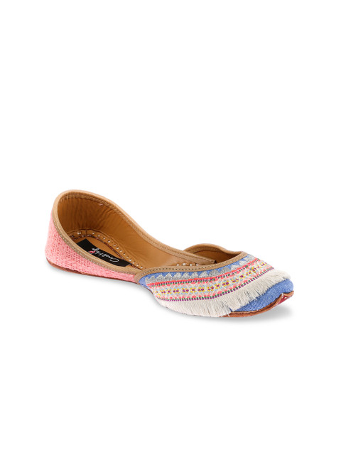 

Coral Haze Women Off-White & Pink Embroidered Handcrafted Mojaris