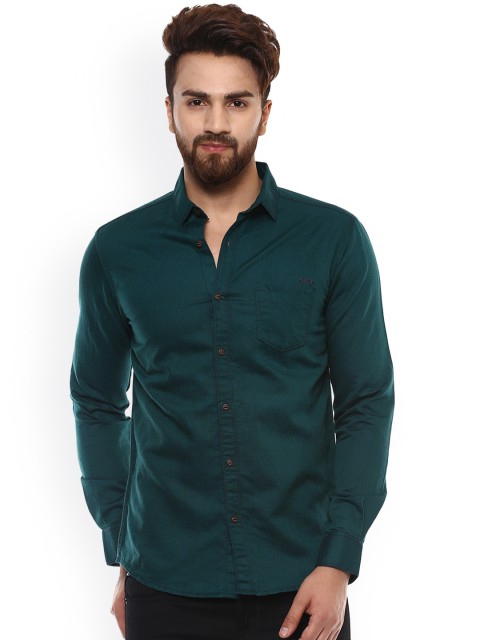 

Mufti Men Green Slim Fit Solid Casual Shirt