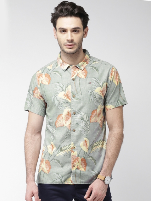 

Tommy Hilfiger Men Grey Regular Fit Printed Casual Shirt