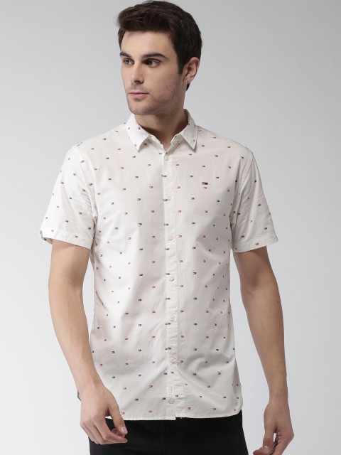 

Tommy Hilfiger Men Off-White Slim Fit Self Design Casual Shirt