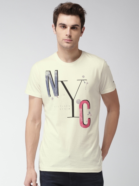 

Tommy Hilfiger Men Off-White Printed Round Neck T-shirt