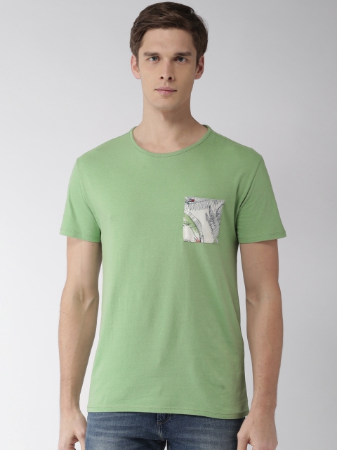 

Tommy Hilfiger Men Green Solid T-shirt