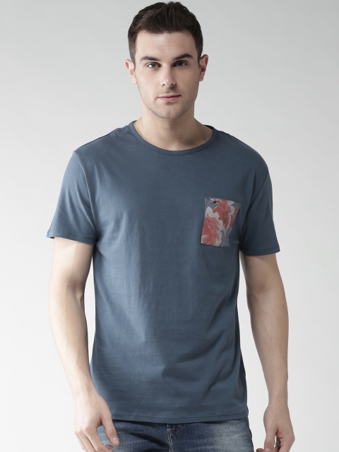 

Tommy Hilfiger Men Blue T-shirt