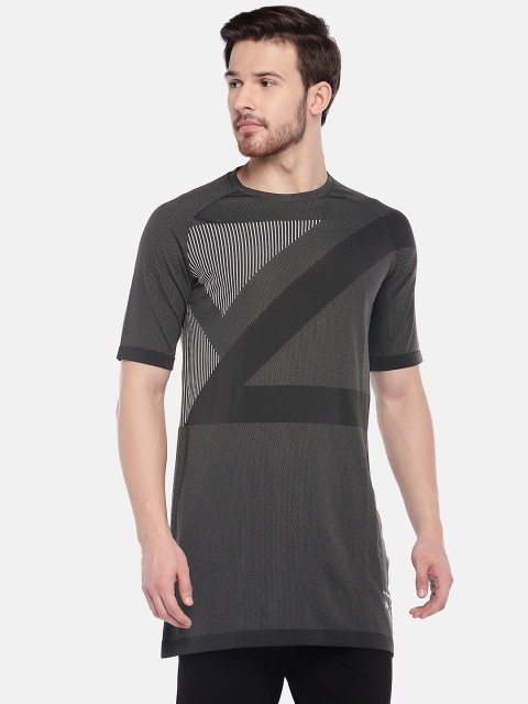 

Puma Men Charcoal Grey EvoKNIT Self-Design Round Neck T-shirt