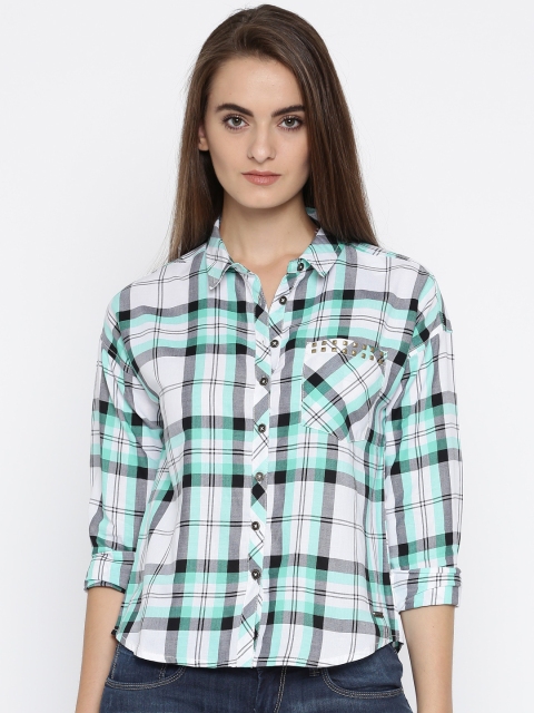 

Roadster Women Green & White Relaxed Regular Fit Checked Casual Shirt