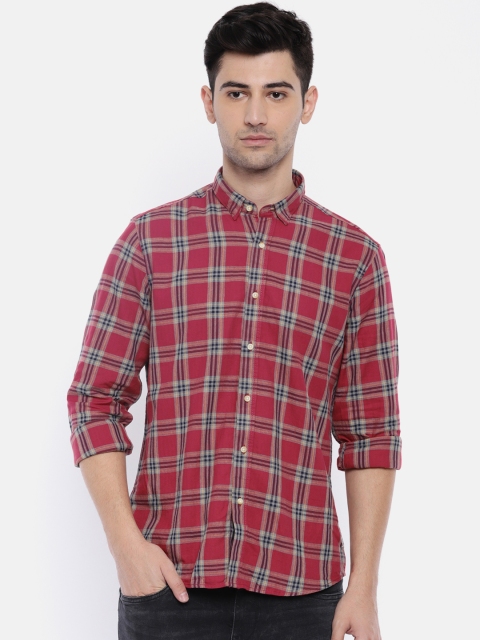 

Blackberrys Men Red & Navy Blue Checked Slim Fit Casual Shirt