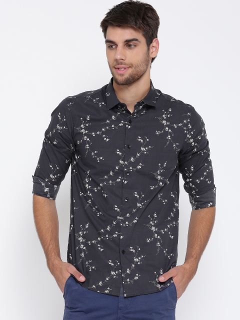 

Blackberrys Men Navy Blue Regular Fit Floral Print Casual Shirt