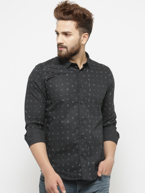 

Blackberrys Men Black Trim Fit Printed Casual Shirt