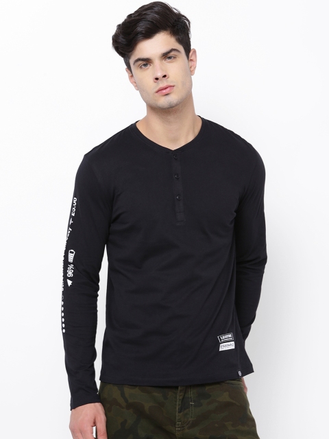 

LOCOMOTIVE Men Black Solid Henley Neck T-shirt