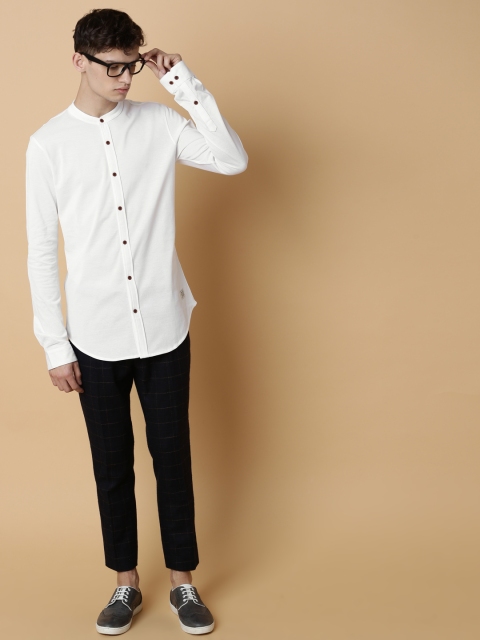 

Mr Bowerbird Men White Tailored Fit Solid Casual Shirt