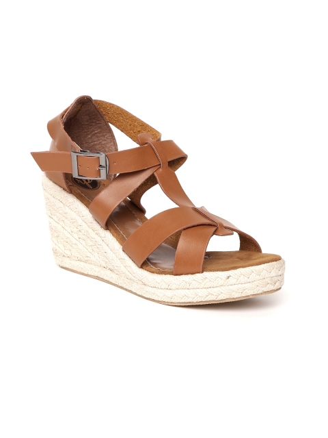 

red pout Women Tan Brown Solid Wedges