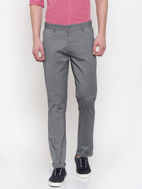 

British Club Men Navy Slim Fit Self Design Chinos, Navy blue