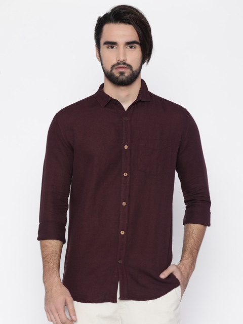 

Nature Casuals Men Burgundy Slim Fit Solid Casual Shirt