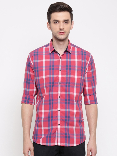 

British Club Men Pink & Navy Blue Slim Fit Checked Casual Shirt