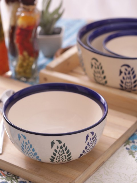 

VarEesha Rust & Blue 4 Pieces Round Paisley Printed Ceramic Serving Bowl Set, Off white