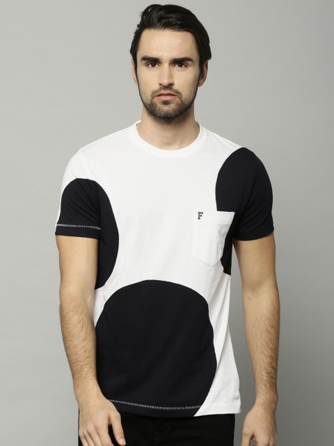 

French Connection Men White & Navy Blue Colourblocked Round Neck T-shirt