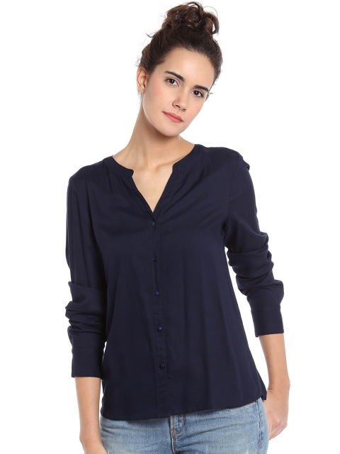 

Vero Moda Women Navy Regular Fit Solid Casual Shirt, Navy blue
