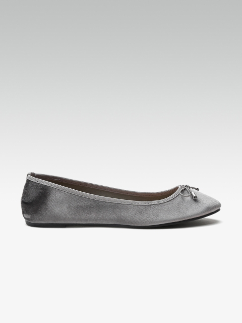 

DOROTHY PERKINS Women Grey Solid Ballerinas