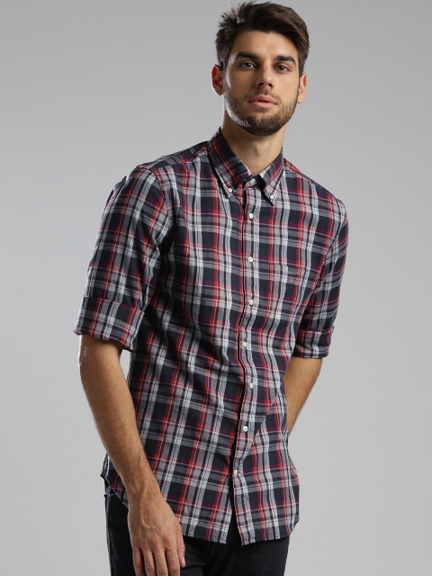 

GANT Men Navy Blue & Red Checked Casual Shirt
