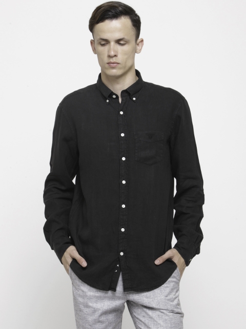 

GANT Men Black Linen Regular Fit Solid Casual Shirt