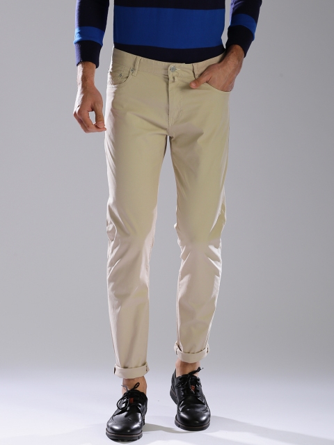 

GANT Men Beige Slim Fit Solid Chinos