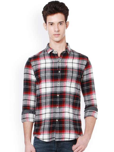 

People Men Black & White Slim Fit Checked Casual Shirt