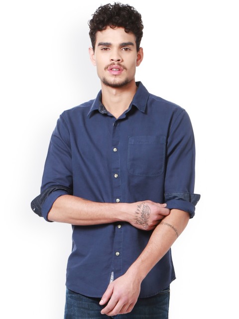 

People Men Navy Blue Slim Fit Solid Casual Shirt