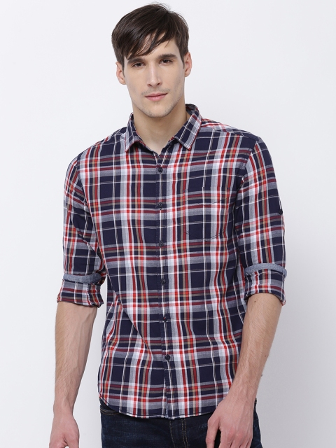 

LOCOMOTIVE Men Navy & Red Slim Fit Checked Casual Shirt, Navy blue