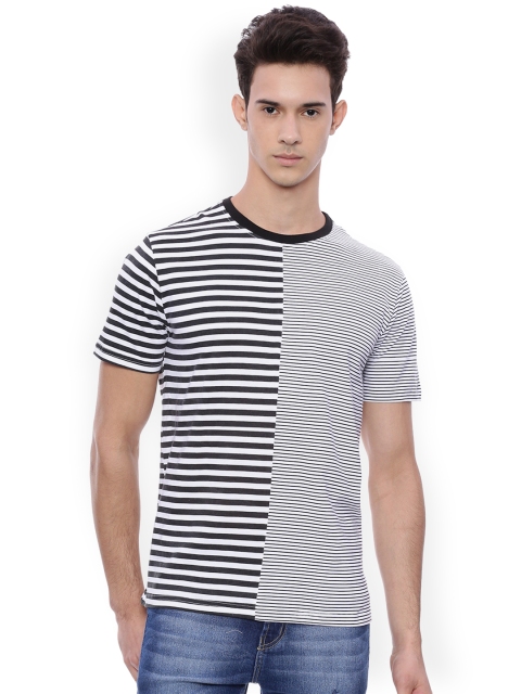 

DEEZENO Men Black & White Striped Round Neck T-shirt
