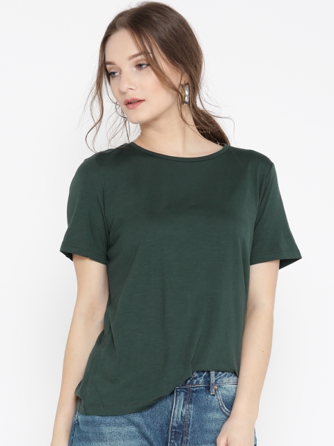 

Vero Moda Women Green Solid Round Neck T-shirt