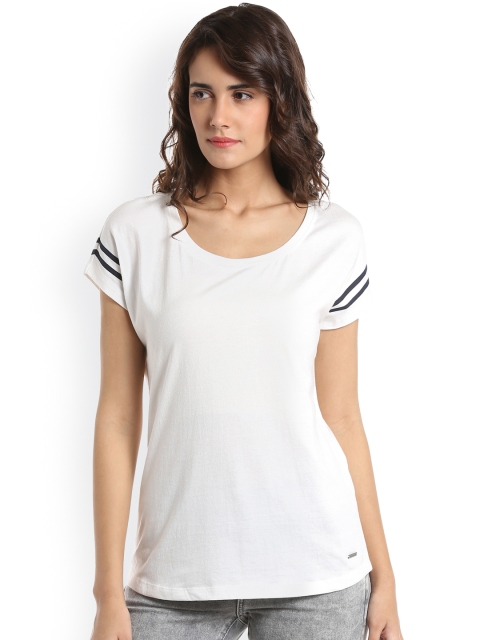 

Vero Moda Women White Solid Round Neck T-shirt