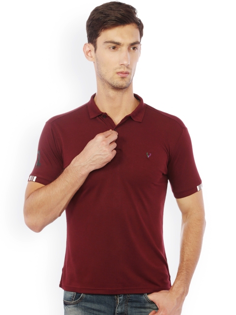 

Solly Sport Men Maroon Solid Polo Collar T-shirt